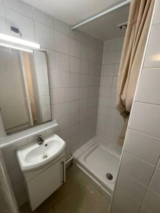 Grand Appartement - Montmartre - Republique - Anvers - 6 Pers 巴黎 外观 照片